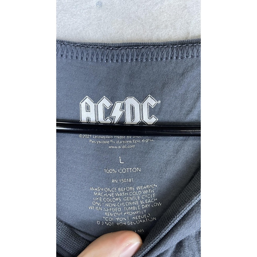 AC/DC Shirt Juniors Large Gray High Voltage Graphic Rock‎ Band Tee Top Music - Picture 3 of 7